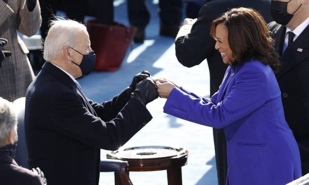 Posse Joe Biden e Kamala Harris